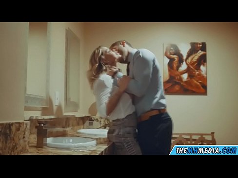 ❤️ Kad te prsata plavuša zavede u javnom zahodu ️❌ Prekrasni porno kod nas hr.4k-porno.ru ❌❤